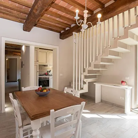 Garden Relais Rosy Appartamento Massarosa